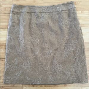 New! Ann Taylor Wool Floral Embroidered Tan Skirt size 8P